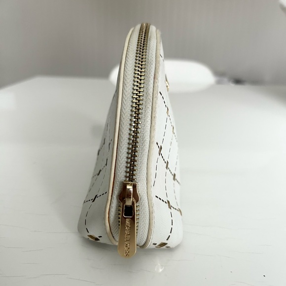 Michael Kors White Gold Cosmetic Case Diamond Pattern Makeup Zipper Closure - Picture 2 of 5
